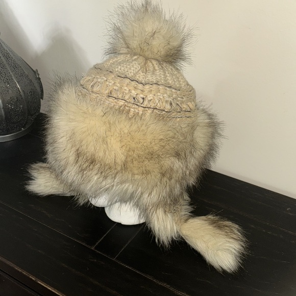 Starling Faux fur trapper hat knitted - Picture 3 of 14